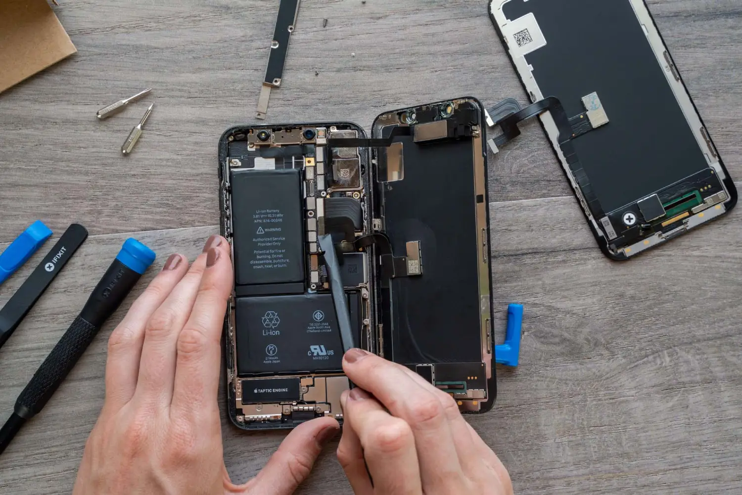 UniverCell | iphone repair